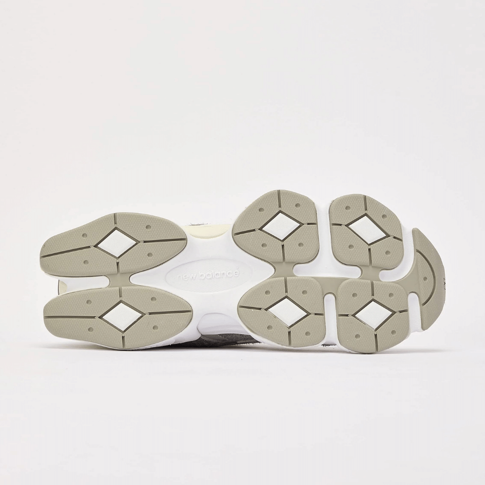 9060 Grey White