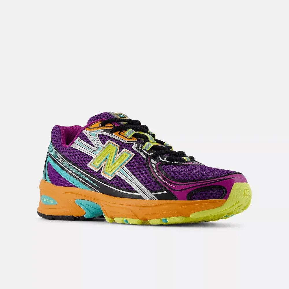 740 Concord Grape Purple Fuchsia Sun Glow