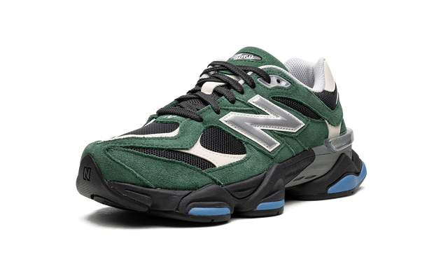 9060 Forest Green