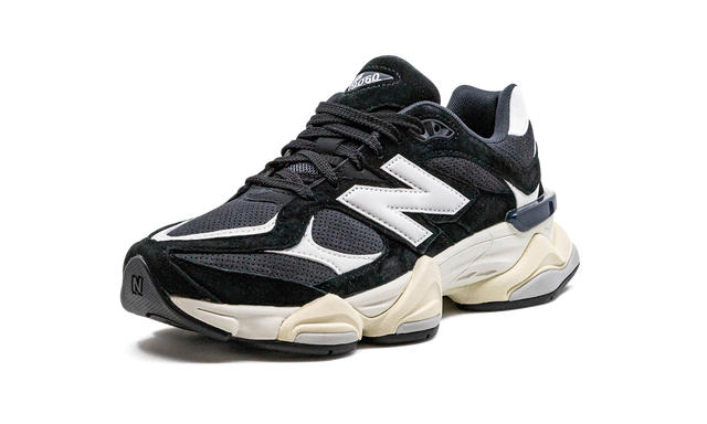 9060 Black