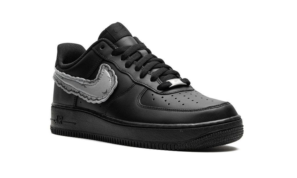 Air Force 1 Low "KAWS Sky High Farms - Black"