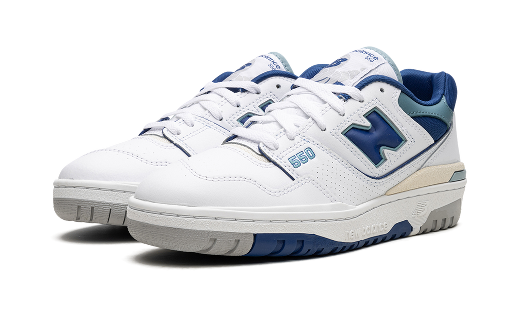 550 White Blue Groove