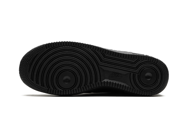 Air Force 1 Low "KAWS Sky High Farms - Black"