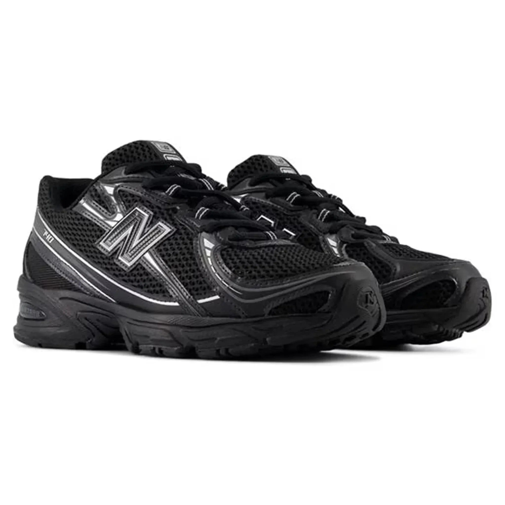 740v2 Black Silver Metallic