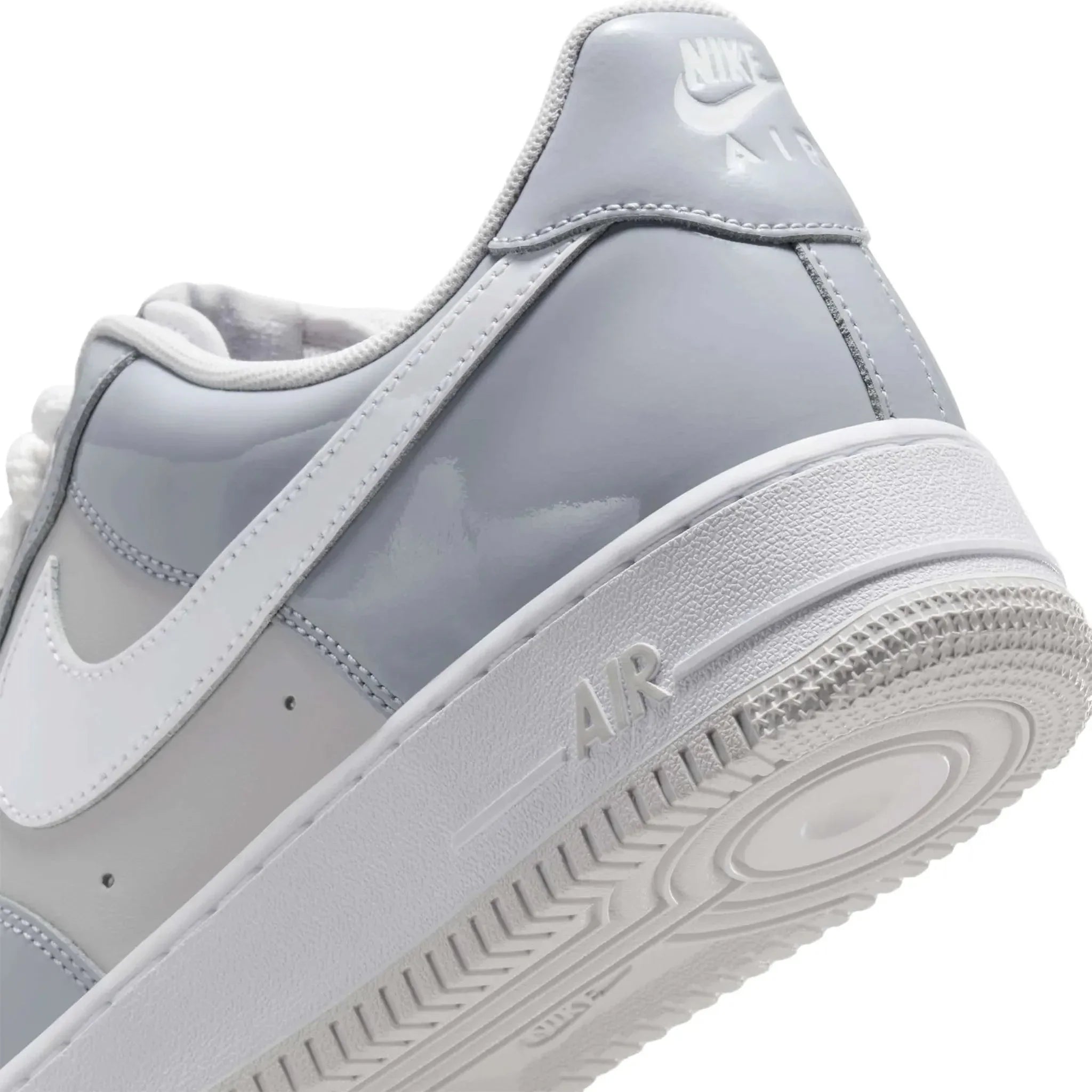 Air Force 1 Low '07 LV8 Wolf Grey Patent