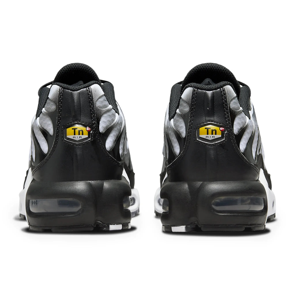 TN Air Max Plus Black Metallic Silver