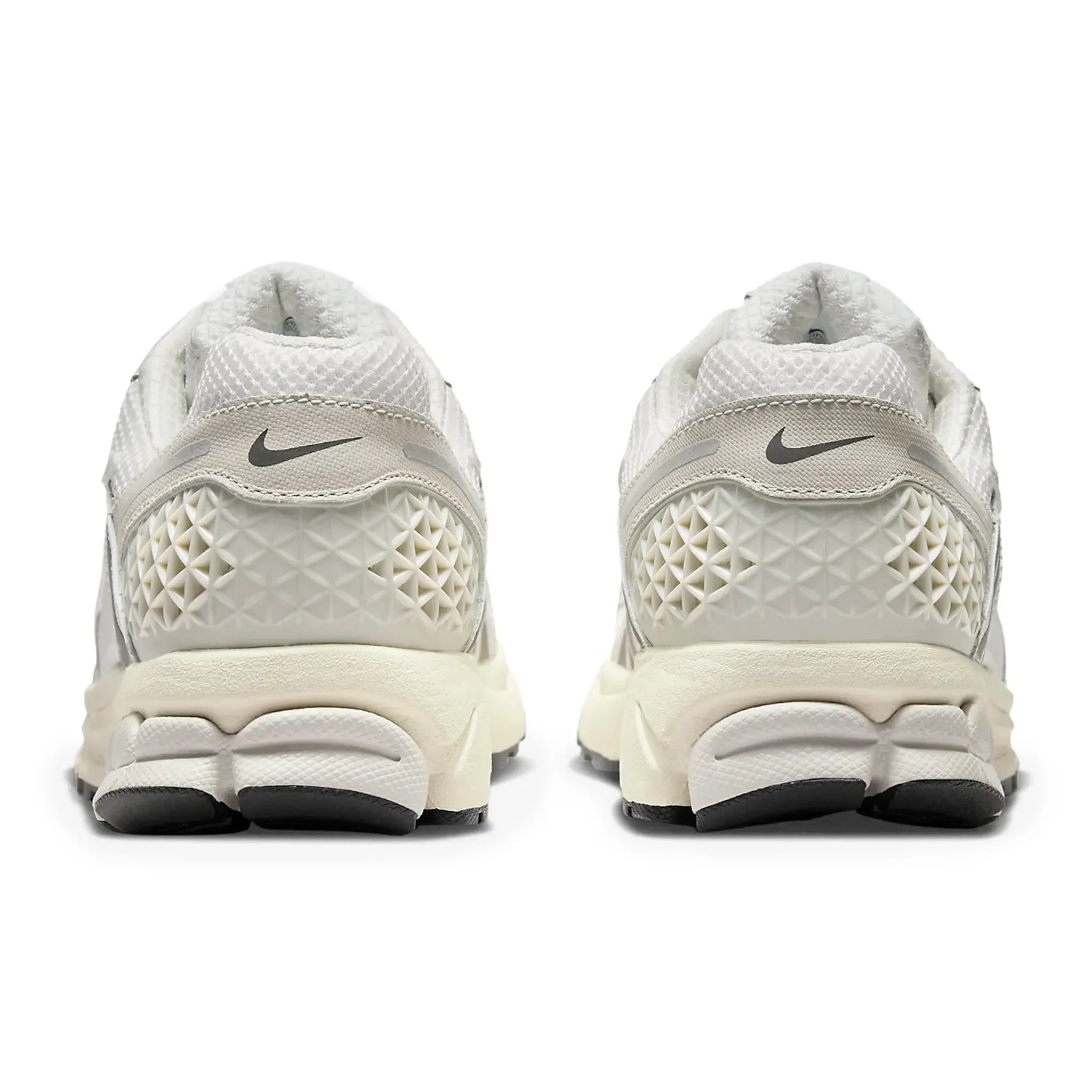 Air Zoom Vomero 5 Platinum Tint
