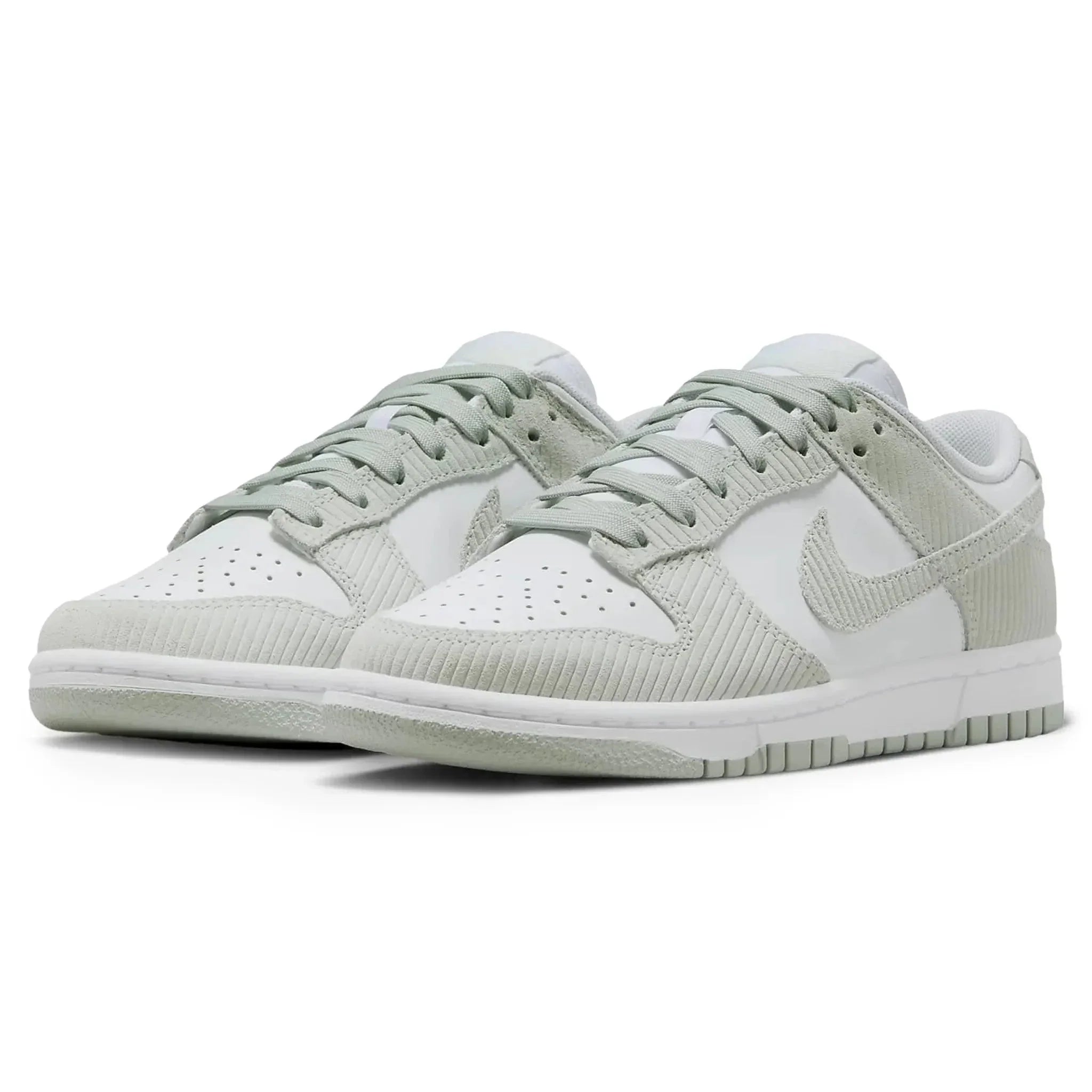 Dunk Low Light Silver Corduroy (W)