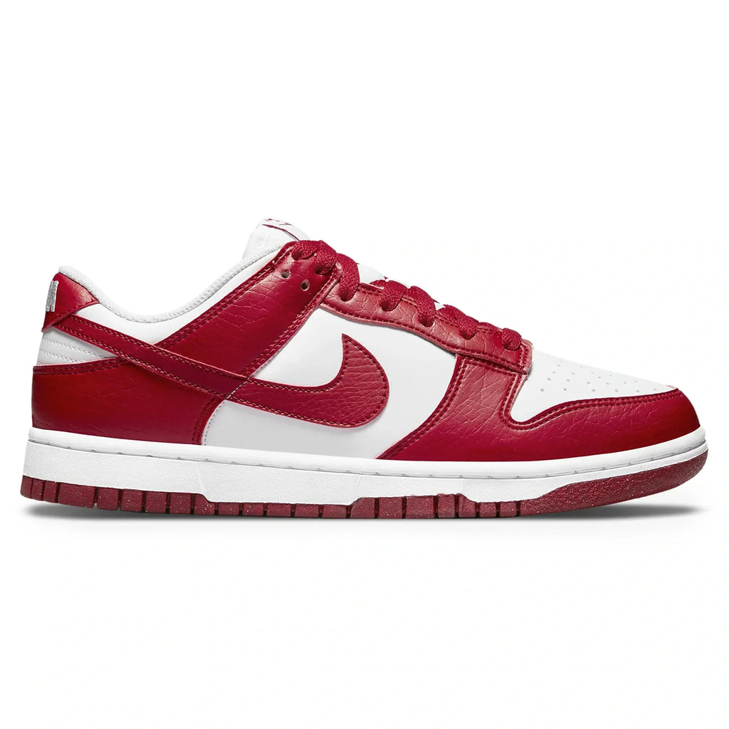 Dunk Low Next Nature White Gym Red (W)