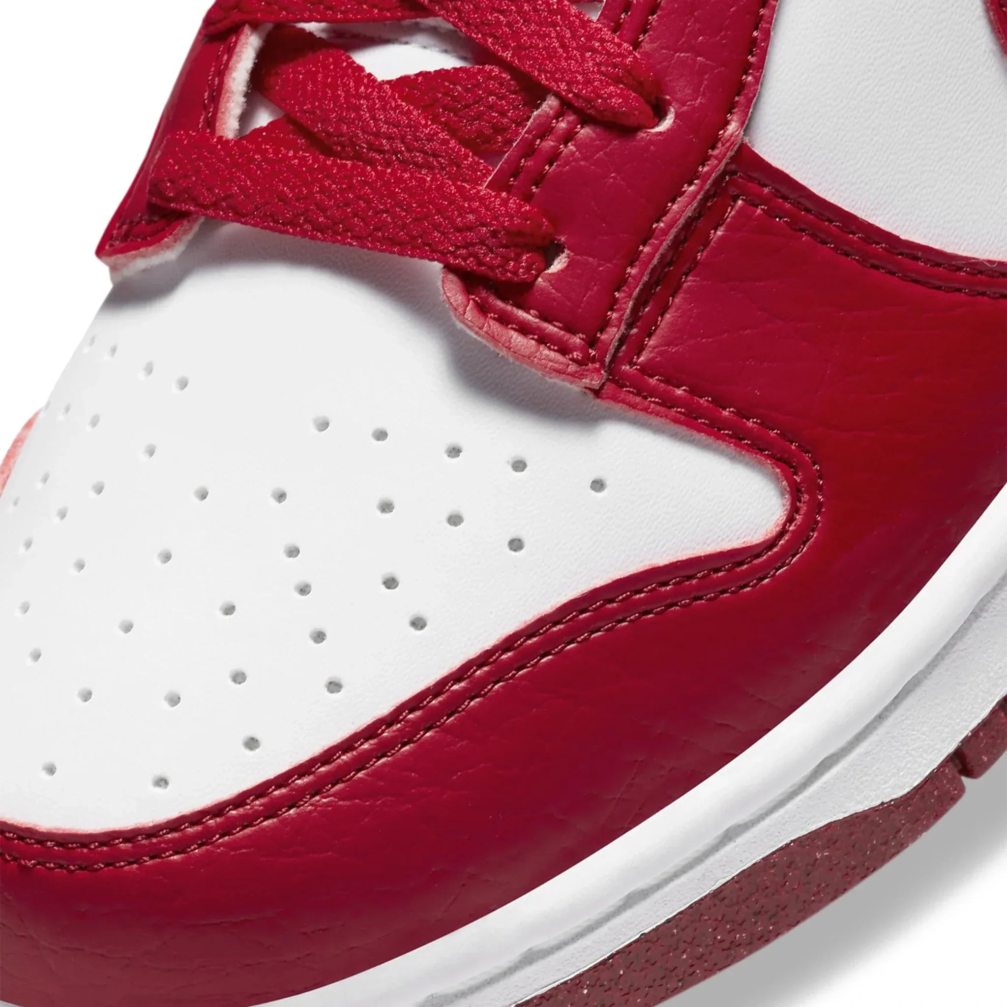 Dunk Low Next Nature White Gym Red (W)