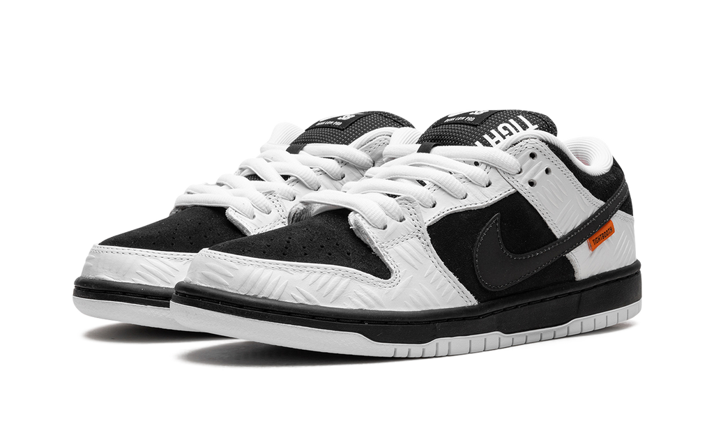 SB Dunk Low Pro Black and White