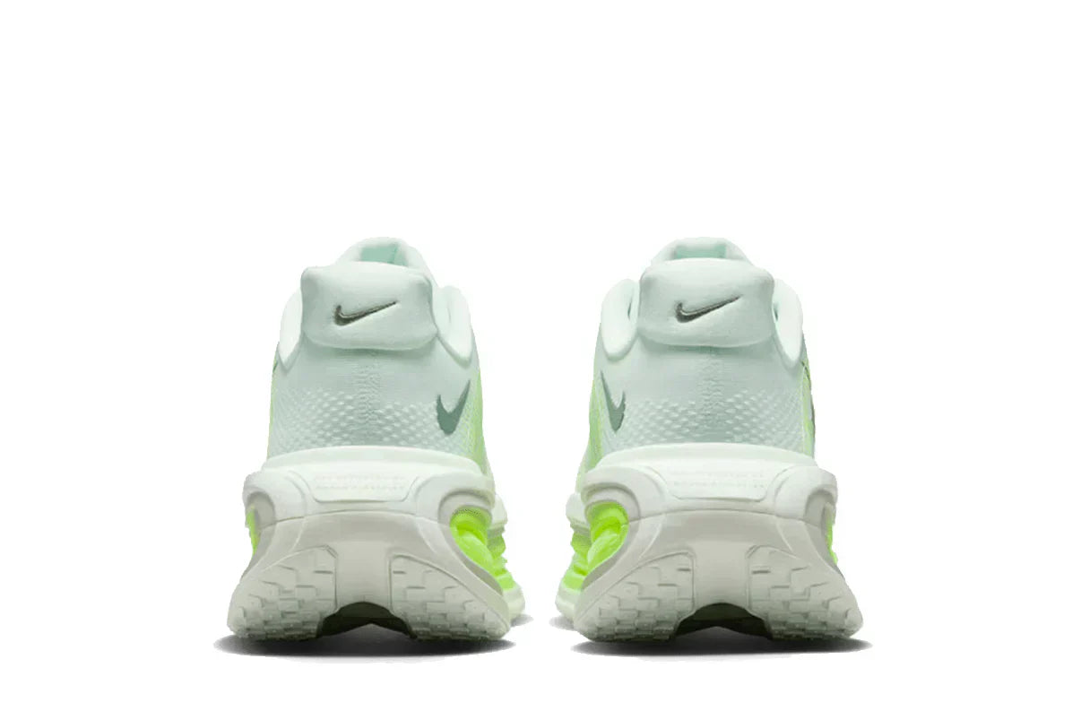 Vomero Premium Barely Volt Green