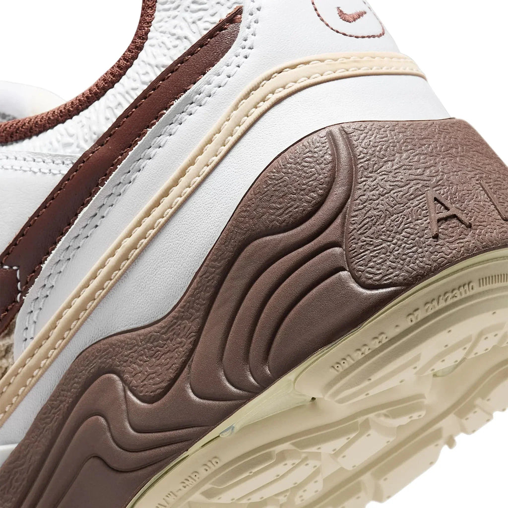 Travis Scott Zoom Field Jaxx Light Chocolate