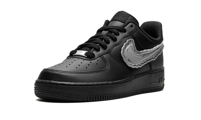 Air Force 1 Low "KAWS Sky High Farms - Black"