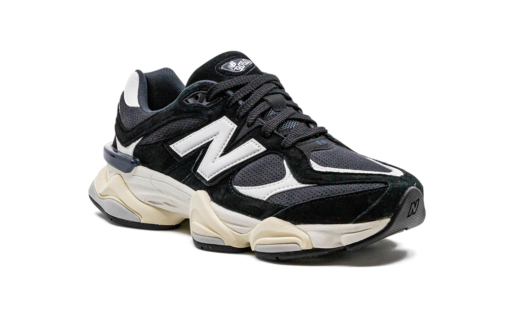 9060 Black